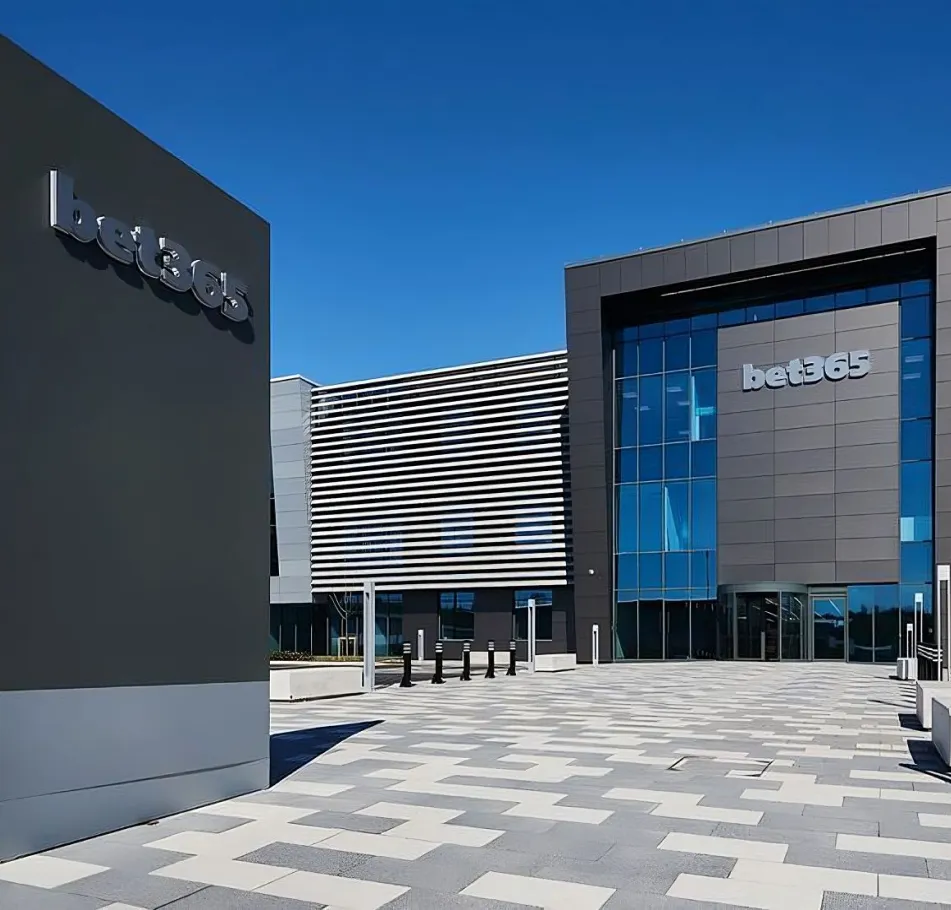 馬奎爾逆境,奮鬥,職業精神與,世界杯比分,2026世界杯,实时比分,足球赛事,比赛分析